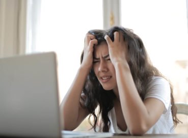 Maneras simples para reducir el estrés y así obtener un mejor enfoque en el trabajo