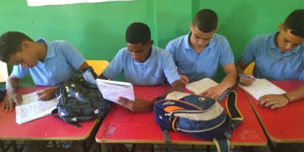 received_2467457589980587-1024x768