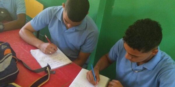 received_483551758801850-768x1024